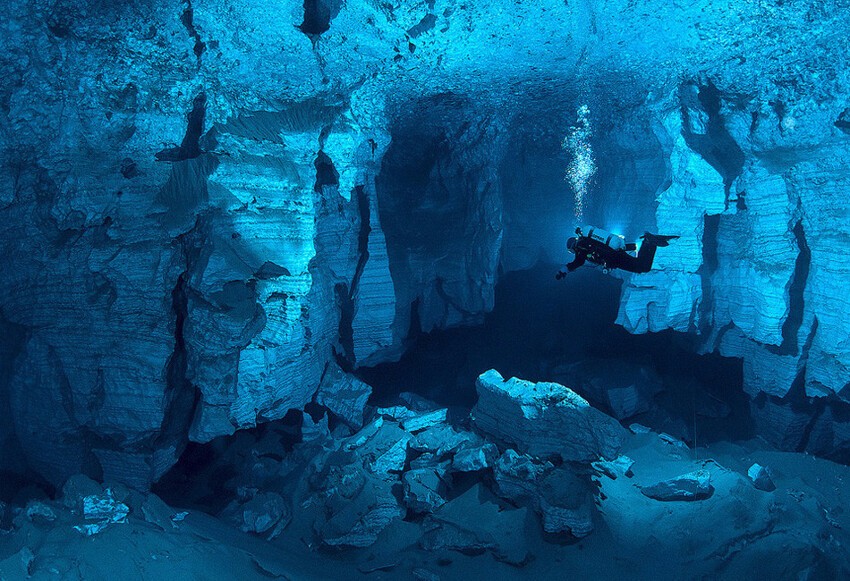 Ординская пещера на реке Кунгур, Россия
