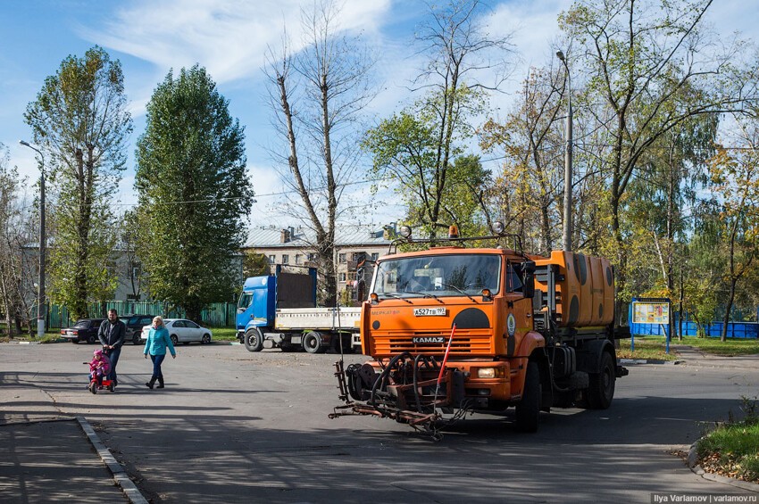 Может быть, технику нагнали специально к моему приезду? Но я не анонсировалf... 