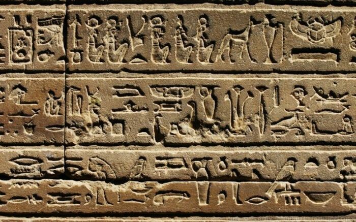4. Египетские иероглифы в Австралии
