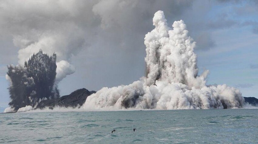 3. Извержение подводного вулкана у архипелага Тонга, 2009