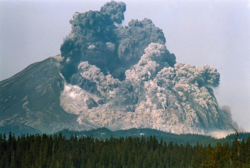 13. Извержение вулкана Сент-Хеленс, 1980