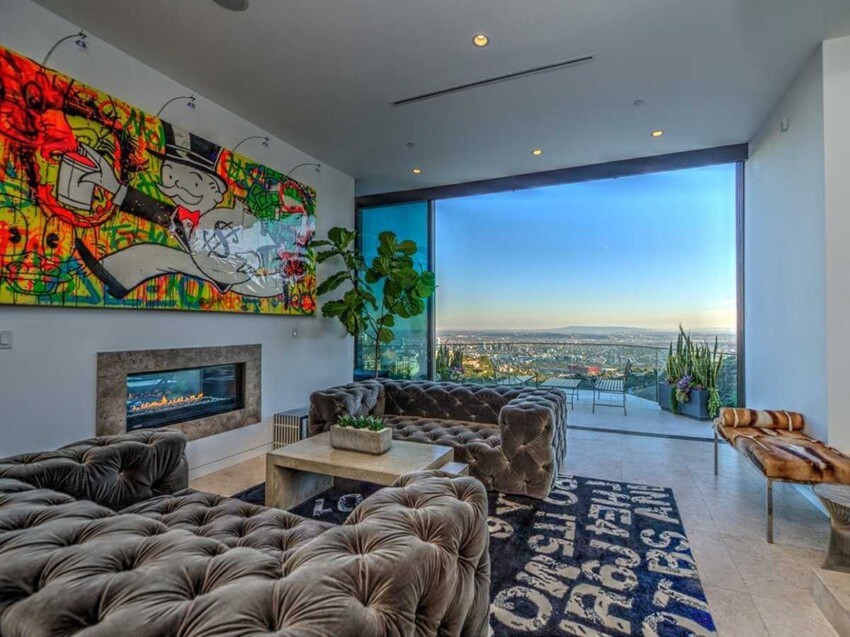 23-летняя звезда YouTube Джордан Марон купил особняк за 4,5 млн долларов в Голливуде
