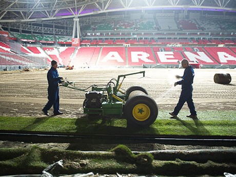 «Казань Арена» готовит поле боя: матч с «Ливерпулем» пройдет на голландской траве 