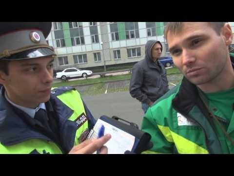 В московском дворе эвакуировали машины из-под незаконных знаков 