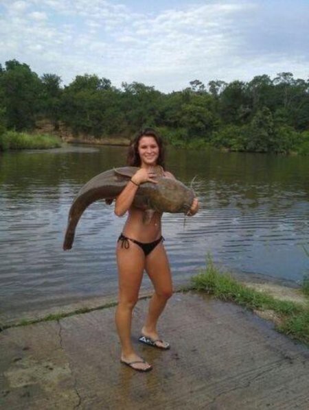 Девушка на рыбалке - лучший отдых для мужчины