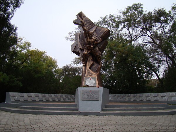 Памятник десантникам в г.Болград, Одесской области