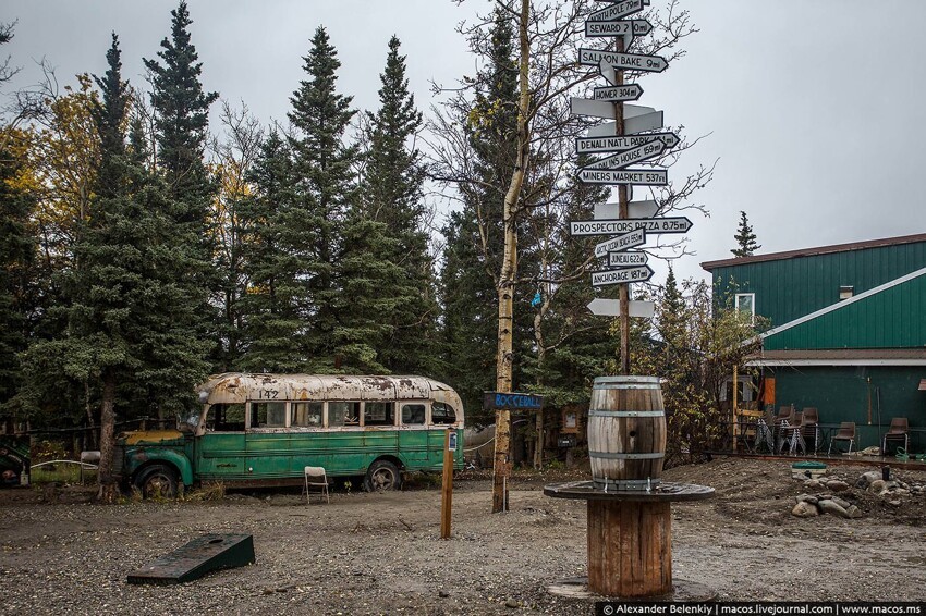 Брошенные автобусы на Аляске