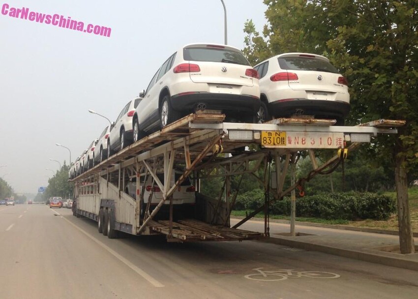Автовоз рекордных размеров замечен в Китае