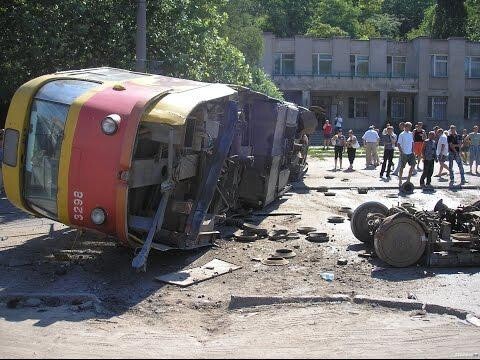 Подборка Аварий и ДТП - Суровый Трамвай 