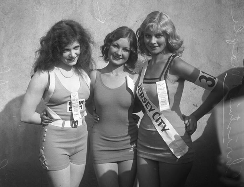 20. Конкурс красоты в купальниках, 1935 год.