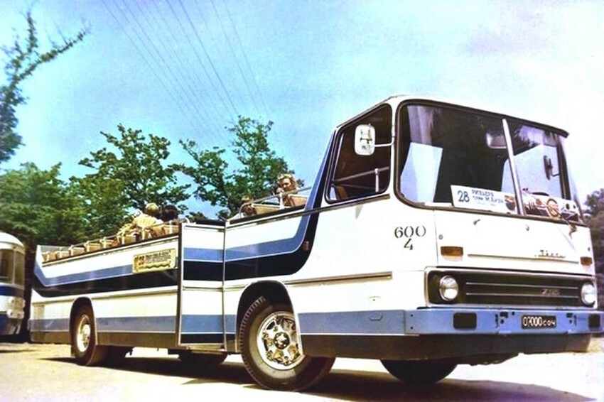 6. Сочинский автобус-кабриолет, Начало 1980-х.