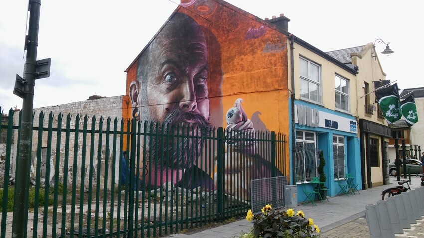Граффити в Ирландии