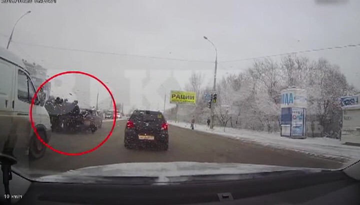 Пассажиры маршрутки избили подрезавшего их водителя Пермь 