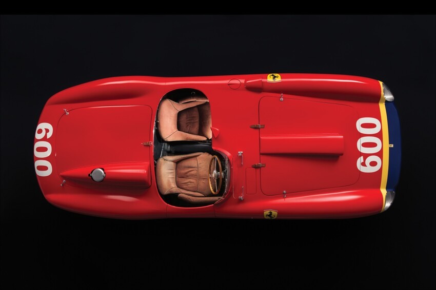 Гоночная Ferrari 1956 Хуана-Мануэля Фанхио уйдет с молотка