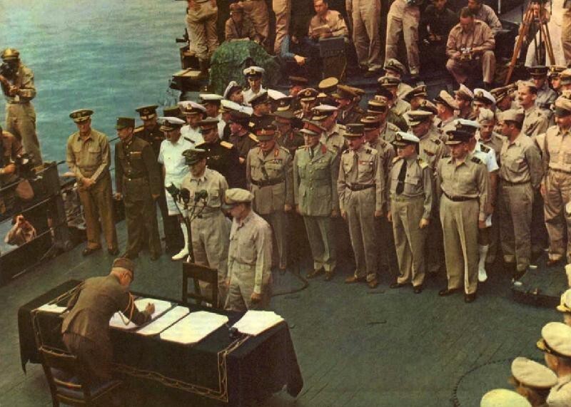 43. Церемония принятия капитуляции Японской Империи на борту линкора "Миссури". 2 сентября 1945-го года