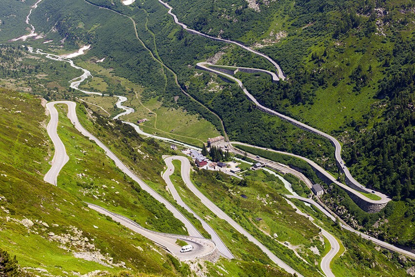 Дорога пропасти, Швейцария