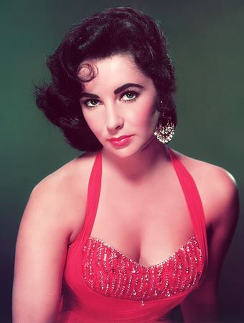 7. ELIZABETH TAYLOR