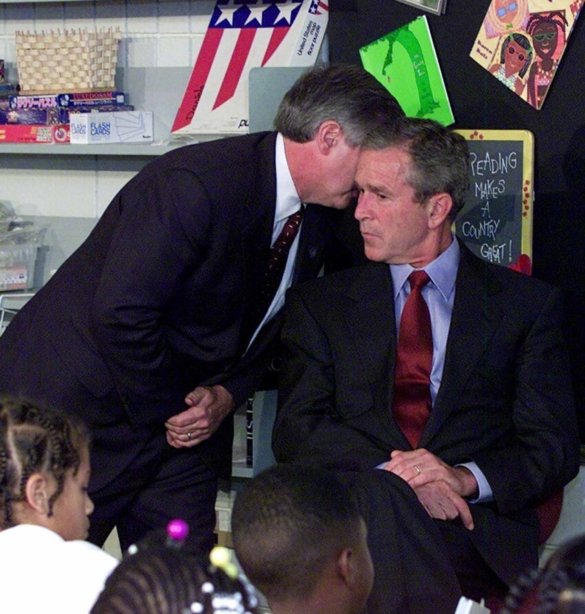 11 сентября 2001 – Президенту Бушу сообщают о теракте