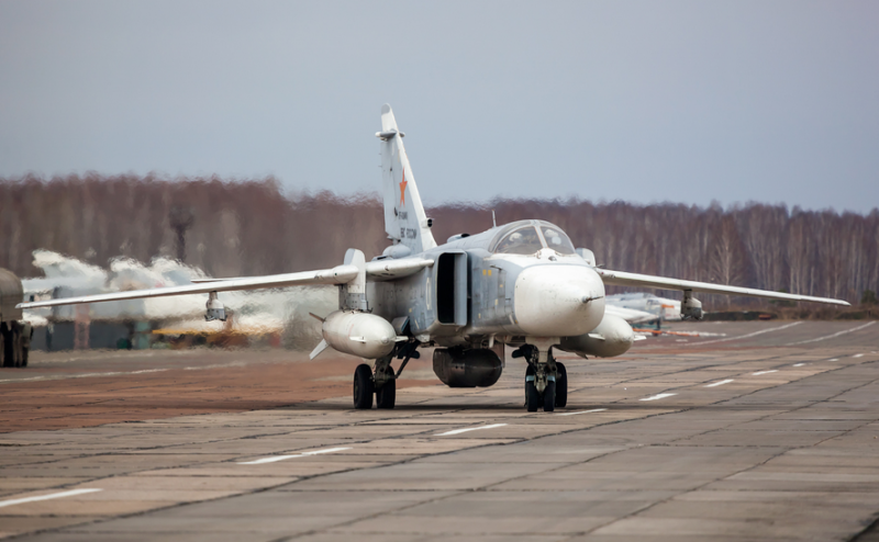 Служба и боевое применение фронтового бомбардировщика Су-24. Часть 1-я