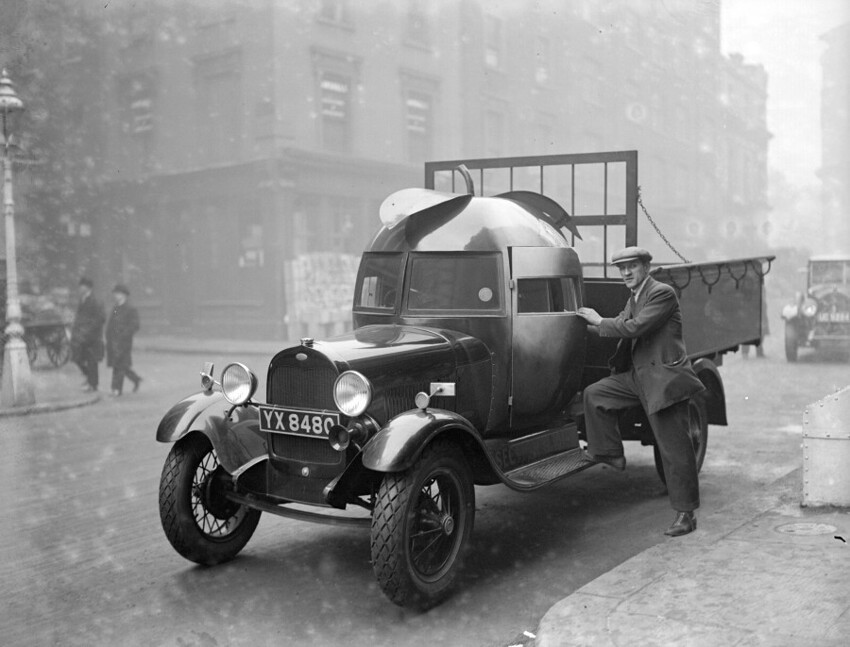 Оригинальный грузовик с кабиной в форме яблока (1928).