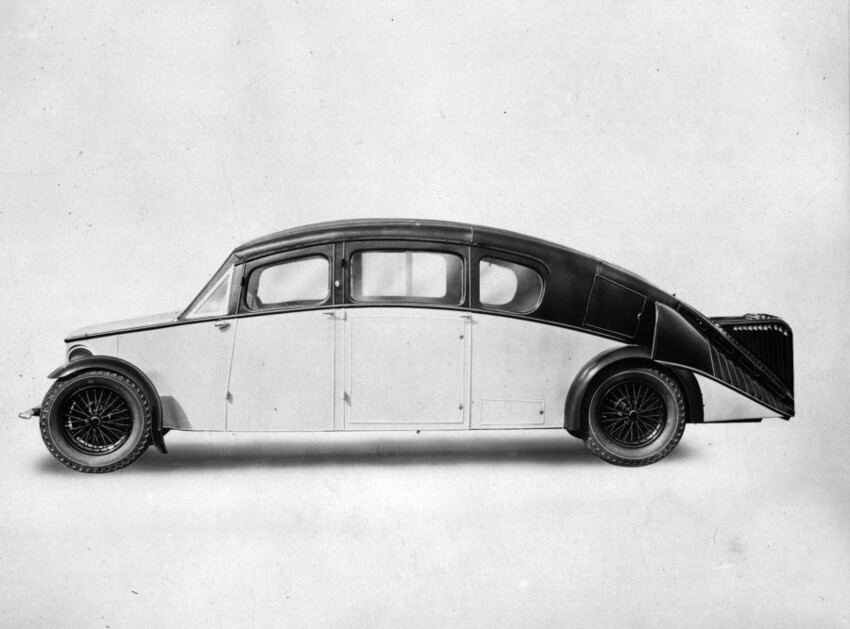 Автомобиль с дизайном в форме дирижабля (1930). 