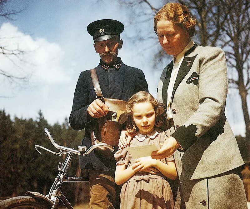 5. Эмма Геринг и её дочь получают письмо от Германа Геринга, написанное в камере смертников в Нюрнберге, 26 сентября 1946 года