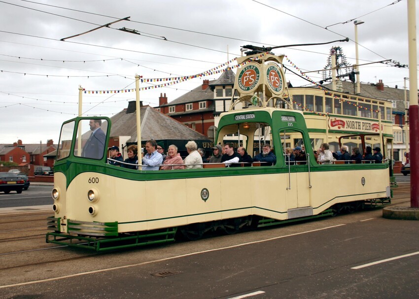 Cамые необычные трамваи в Блэкпуле