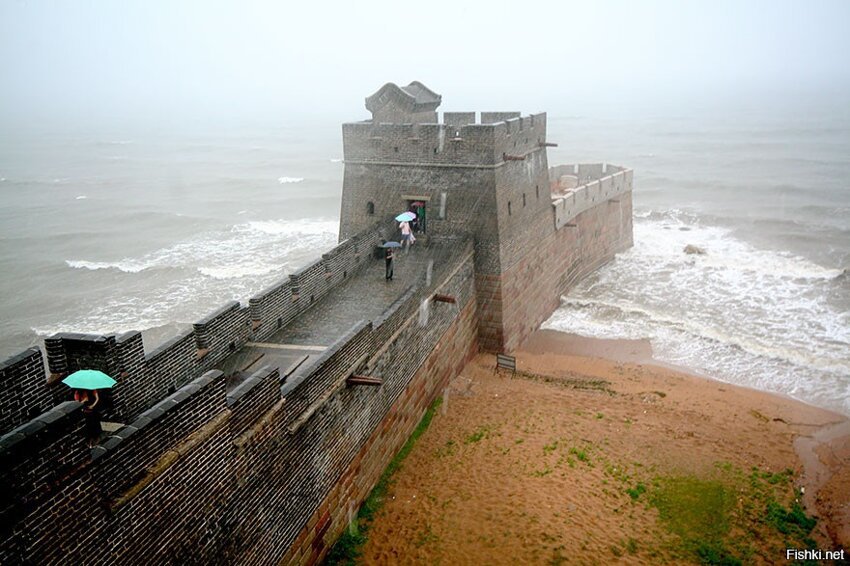 здесь кончается Великая Китайская Стена