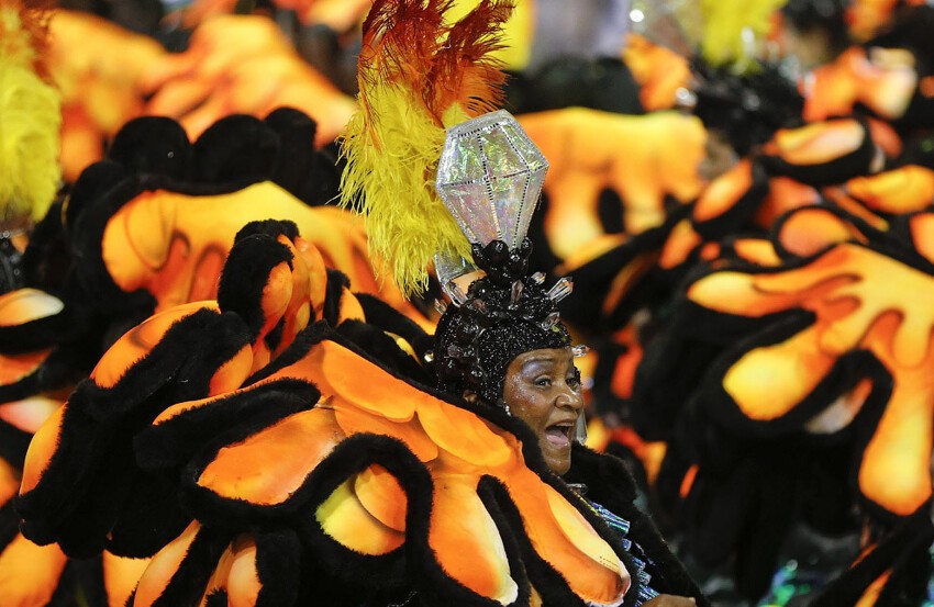 Бразильский карнавал 2015 в Рио-де-Жанейро