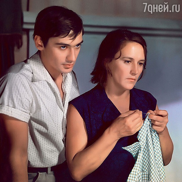 Нонна Мордюкова с сыном Владимиром в Русском поле