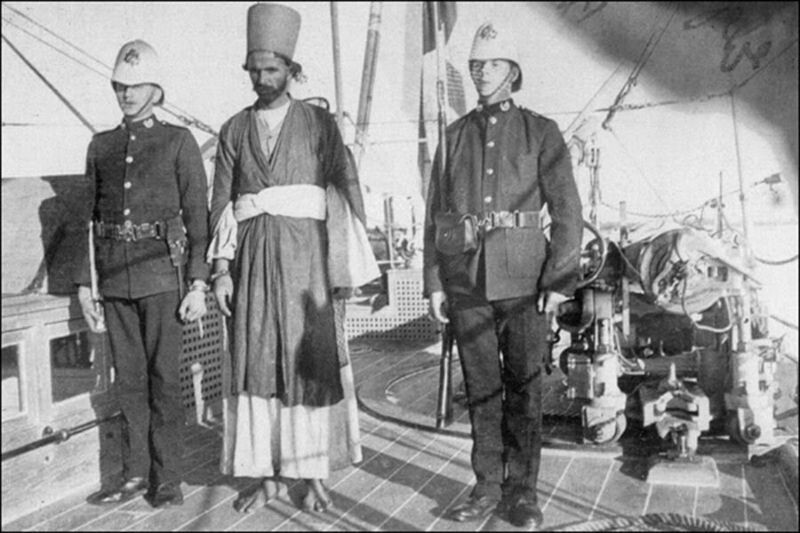 Груз арабского работорговца, пойманного британцами в начале прошлого века