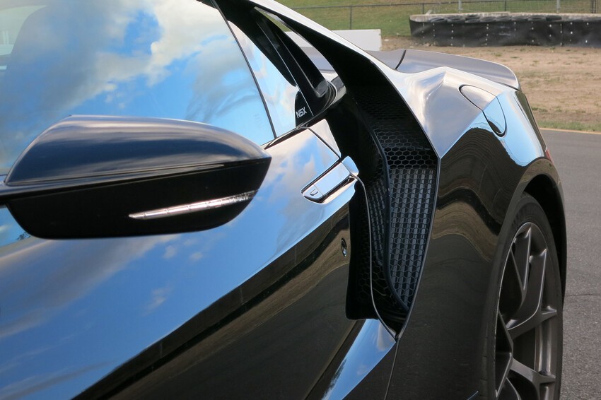 Первый тест-драйв Acura NSX