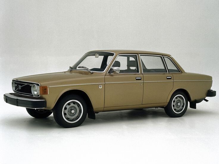 1966-1974. Volvo-144