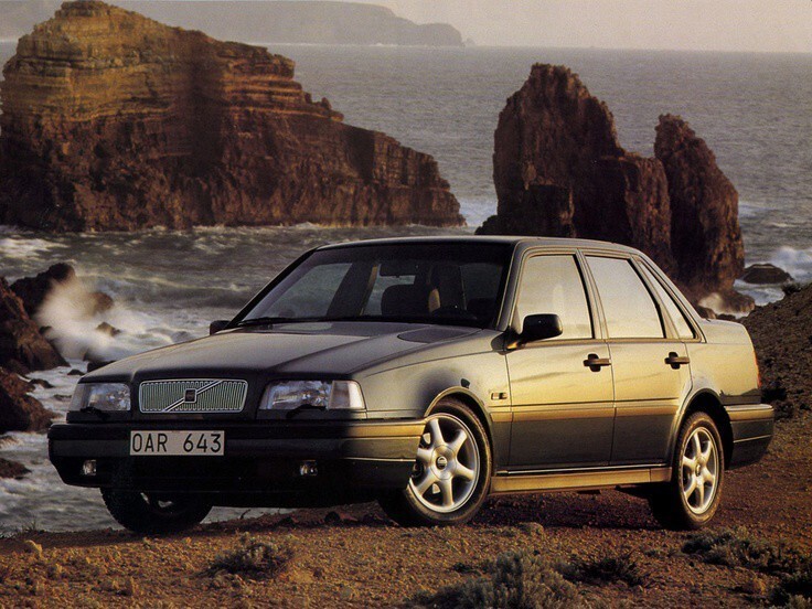 1989 - 1996. Volvo - 460