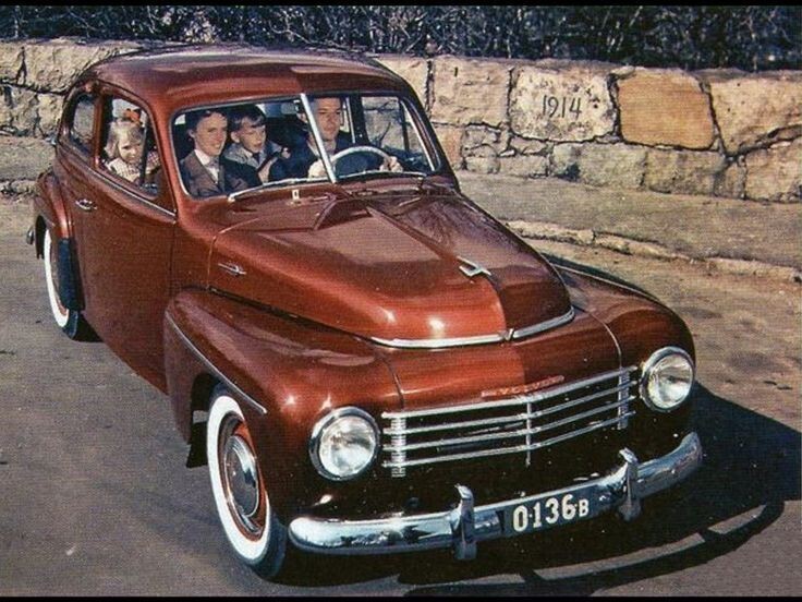 1946-1958. Volvo - PV444