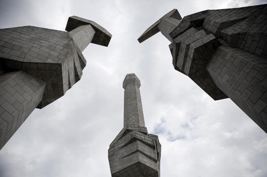 Памятник основания Трудовой партии, Пхеньян.