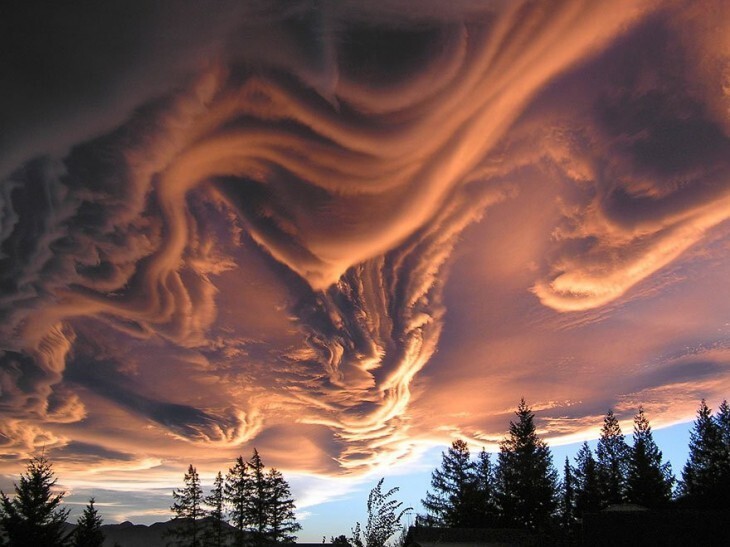 Редкий тип облаков undulatus asperatus