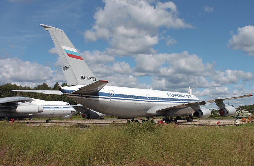 Легенды советского авиастроения Ту-154 и Ил-86   