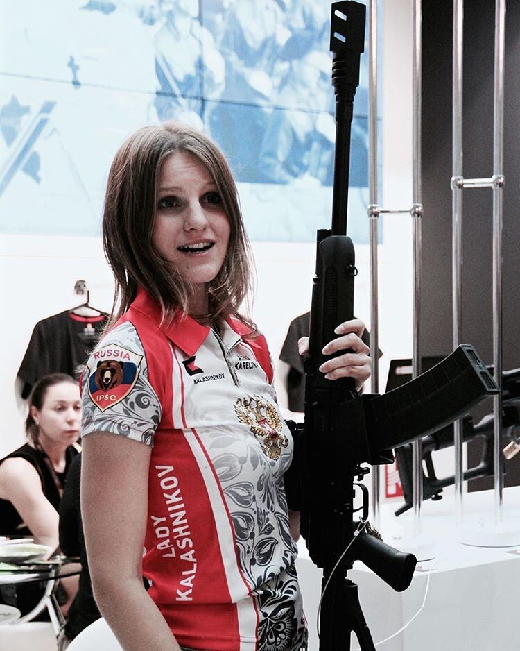 Девушка с ружьём. Чемпионка мира по практической стрельбе из России