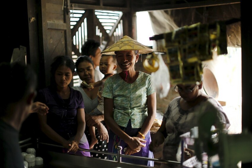 Кадры повседневной жизни в Мьянме