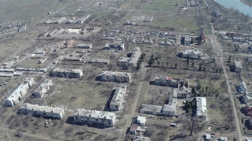 Пески разрушены войной и разграблены