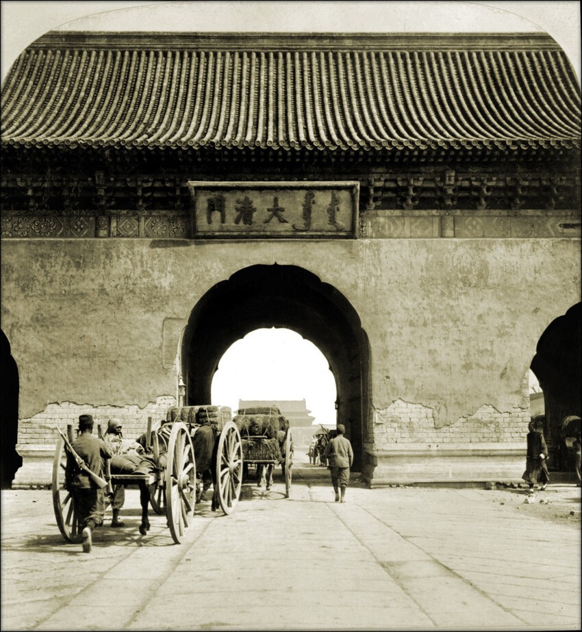 Ворота в Пекине.