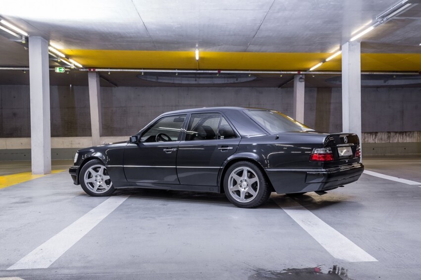 Mercedes-Benz E60 AMG Limited (1994). 189 000 евро (около 13 млн рублей)