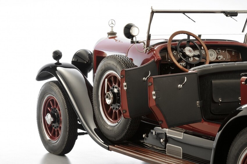 Музей Mercedes-Benz распродает редкие классические машины