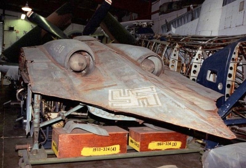 “Horten Ho 229” 