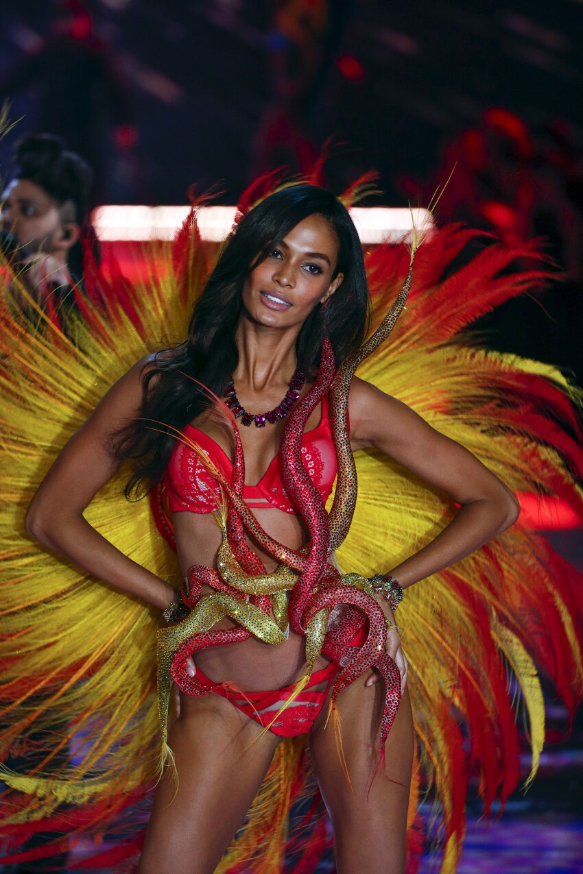 Шоу Victoria`s Secret 2015