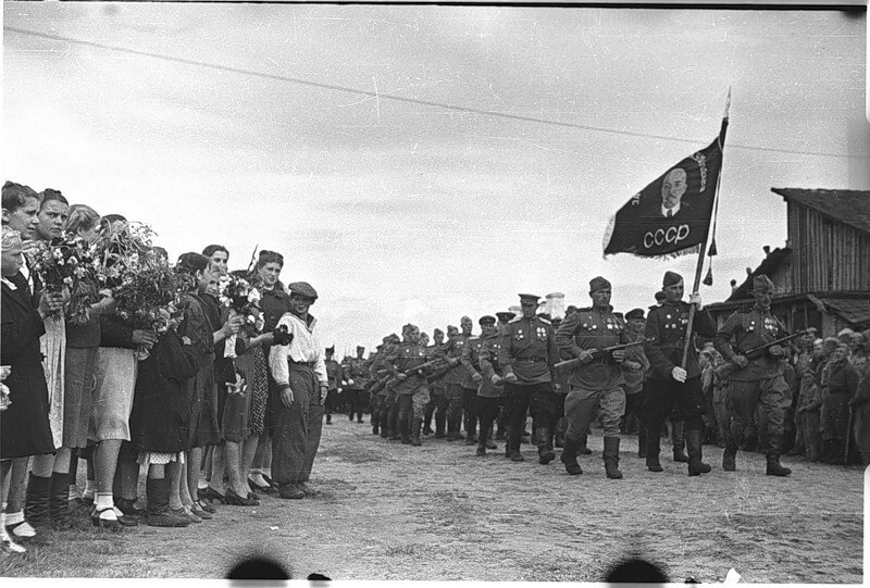 Военные фотографии Михаила Савина