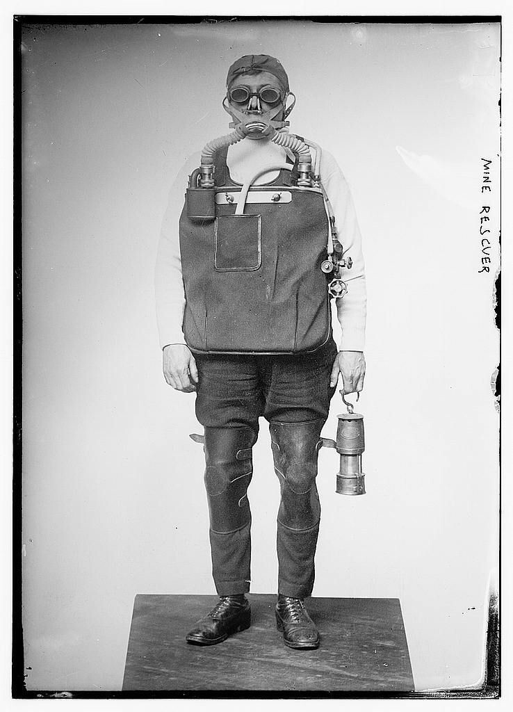 Горноспасательный рабочий, 1912 год