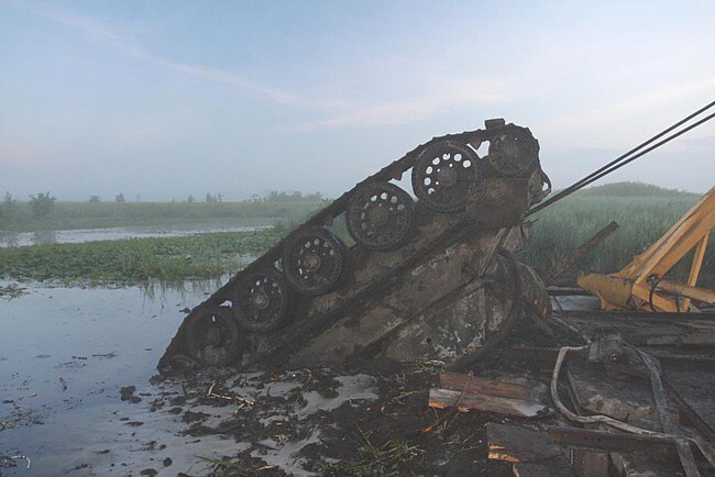 Подъем танка Т-34 в Черкасской области. 17-18 июня 2008 года