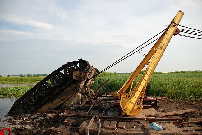 Подъем танка Т-34 в Черкасской области. 17-18 июня 2008 года